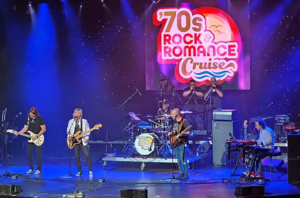 jazztbn251's tweet photo. So, how's your week going? #70srockandromancecruise #flowerpowercruise #blessed @TheBadAssBrass #TheBuckinghams #DannySeraphine #FelixCavaliere #TheNewbees https://t.co/1jnIzA7rO6