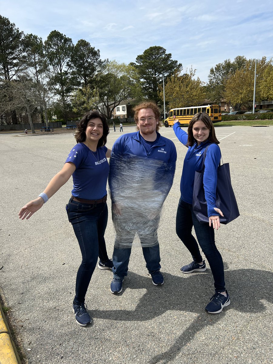 LinkhornParkES's tweet photo. Challenge of the Day @BoosterThon #lpes @KScarbs @joshuajwilks @vbschools @paulamott13 https://t.co/lWnbKlKCVc
