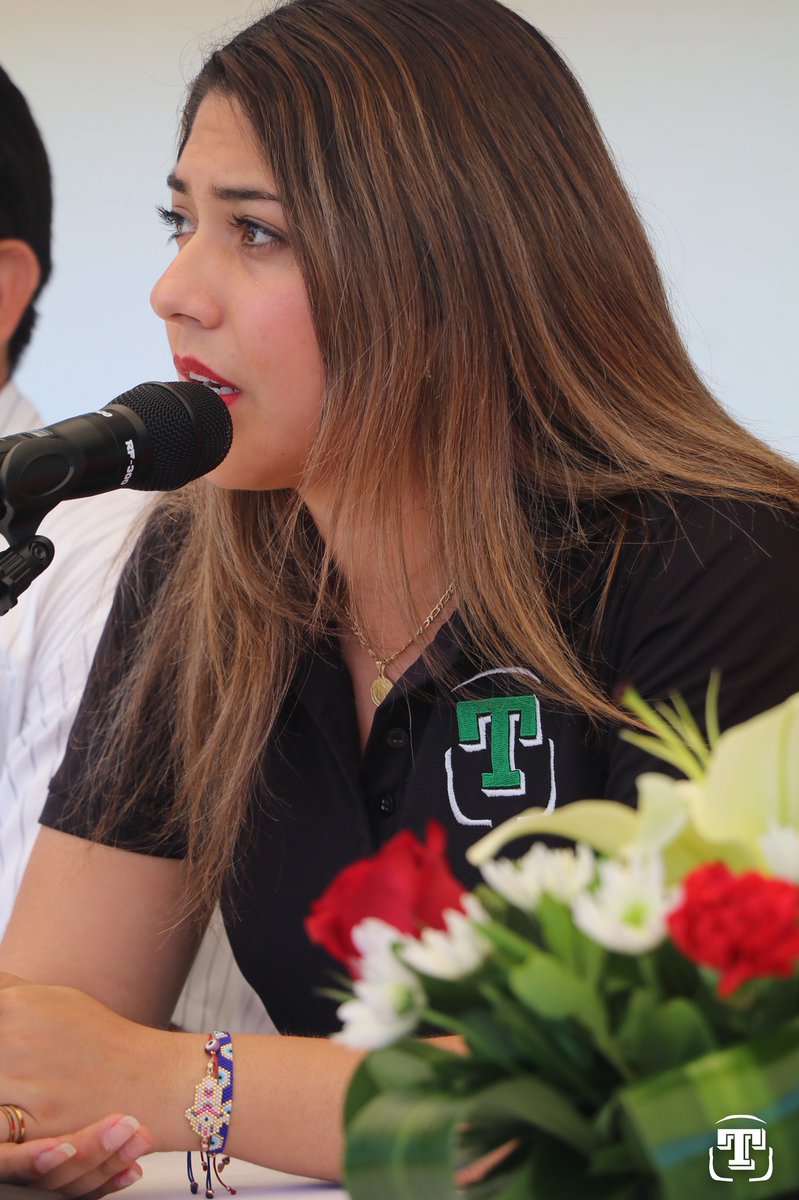 OlmecasTabasco's tweet photo. El 12 de abril Centla nos espera para el duelo 🆚 @leonesdeyucatan 🦁

La edil del @HCentla Lic. Lluvia Salas López junto a miembros de la Decur, presentaron en rueda de prensa el evento que se llevará a cabo es el Estadio Narno Cupil Galmiche 🏟 

#SomosOlmecas⚾️👊🏽 https://t.co/qMTcD3h9bl