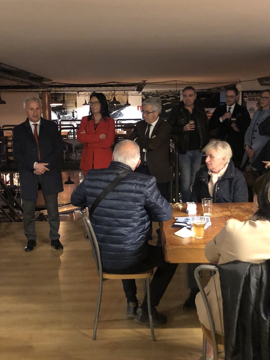 Stasera con il sindaco Fontanini e i componenti della Lista Fontanini sindaco. Tra gli ultimi interventi a cui abbiamo collaborato la concretizzazione del mio emendamento approvato in Consiglio che prevede un sostegno economico per spese veterinarie degli over 65 con ISEE basso.