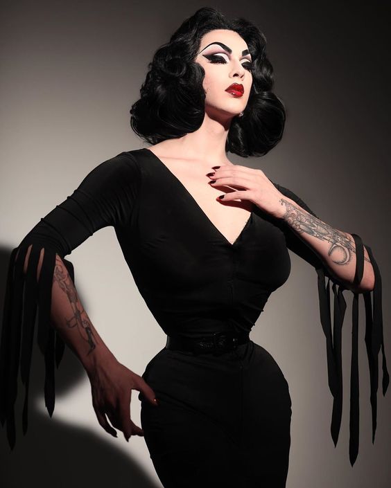 vampirextrvgnzz's tweet photo. https://t.co/WTq6r7QInv