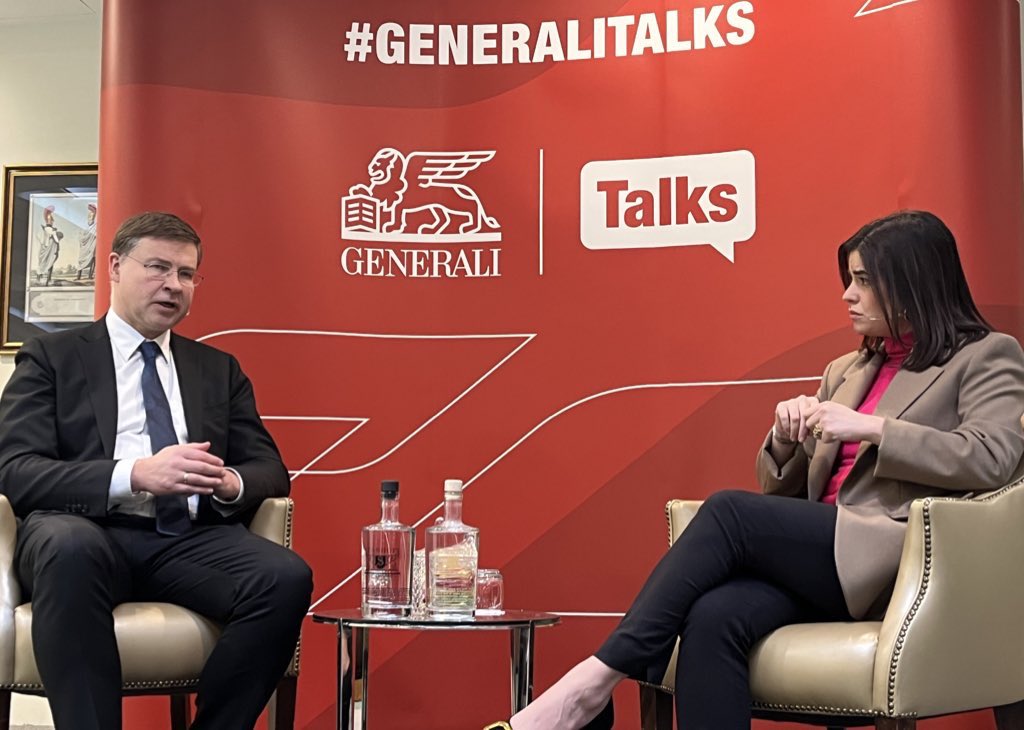 VDombrovskis's tweet photo. The faster we can move ahead with unlocking private investments within the EU, the better for our economic resilience. 

We can do better. 

That’s why we must make progress with the Capital Markets Union. #CMU is a core building block. #GeneraliTalks https://t.co/I8hxcPn7T7