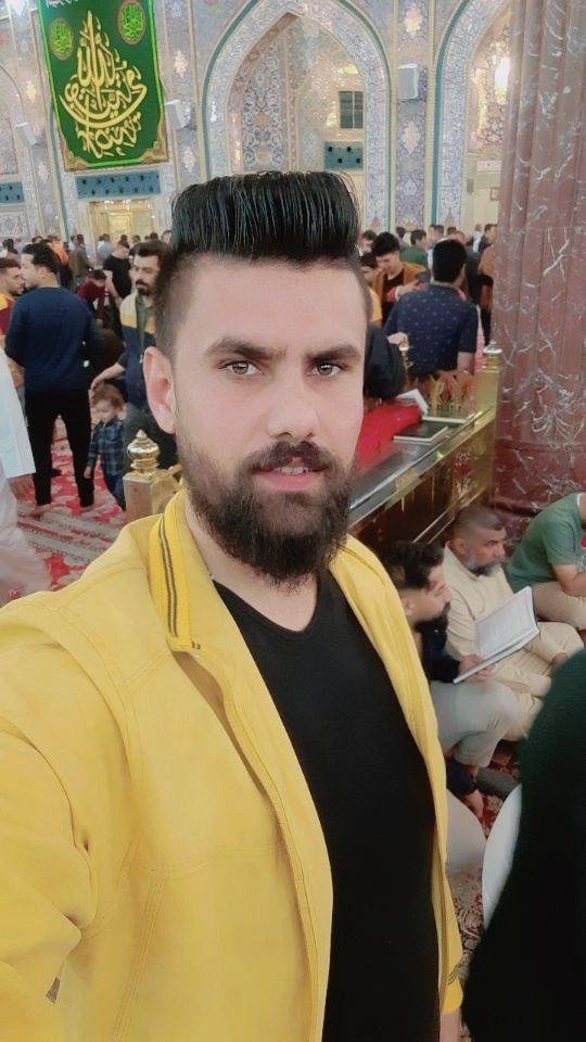 🧡 القلوب الجميلة والنية الطيبة هما سر جمال هذه الحياة...
 إرض بما قسم لك وأبتَسم ، وتأكد أنّ البَسَاطَة جمال الحياة...
 ومن جمال الحياة أن تكتفي بشخص يخلق السعادة لأجلك...