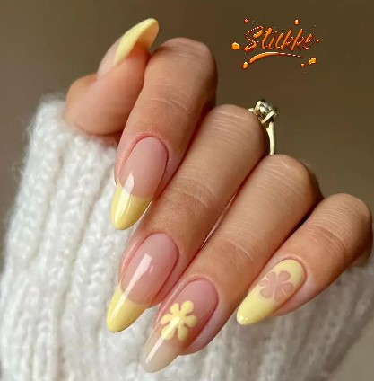 StickkeNails's tweet image. Daisies Yellow Tips...Almond Shape Temp Nails! #stickkenails #artificialnails #tempnails #fakenails #springnails #springnaildesigns