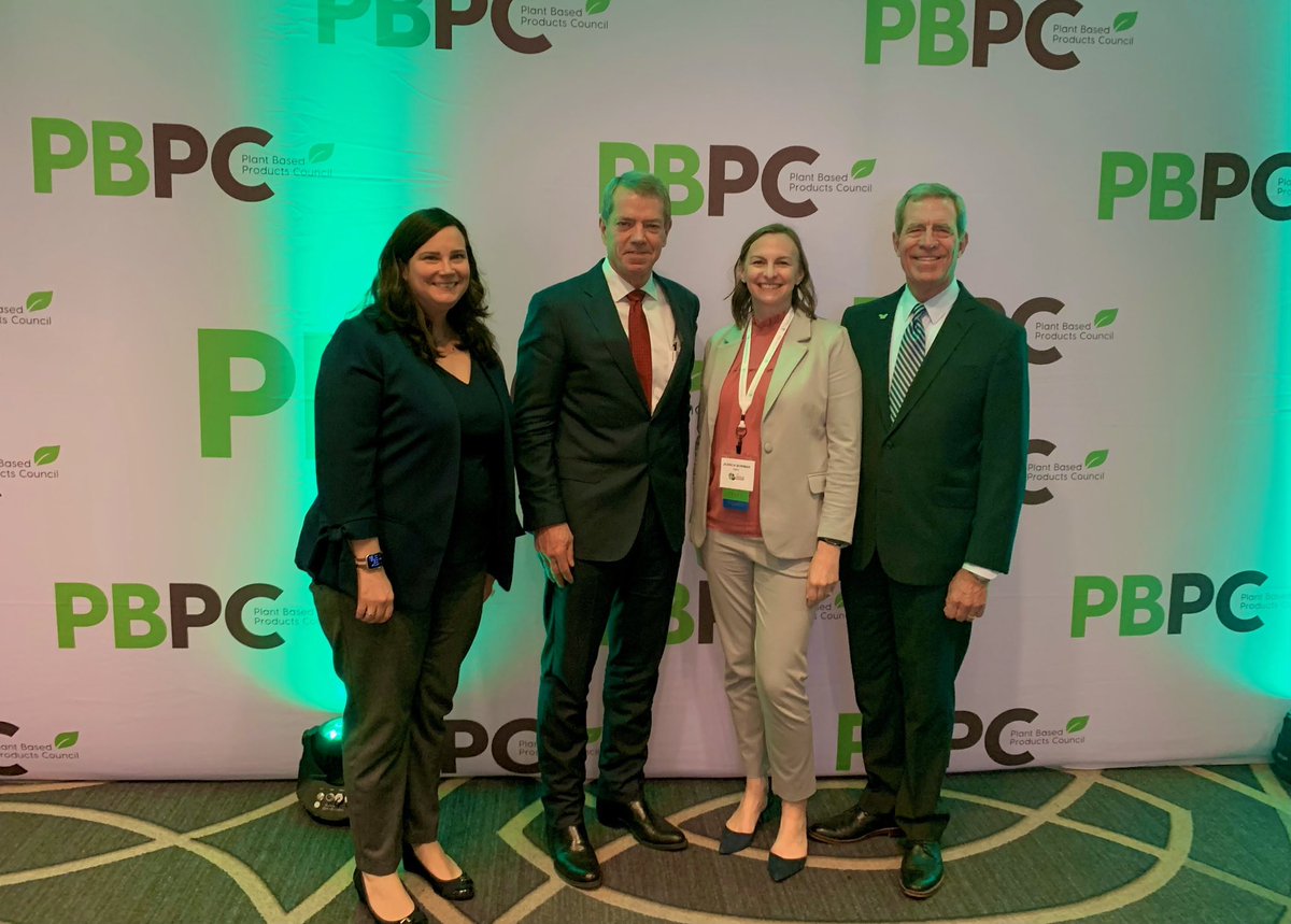 PlantBasedProds's tweet image. Nebraska Governor @TeamPillen joined us for our lunch keynote address! Thank 
you for speaking at the #PBPC2023Conference, Governor Pillen!