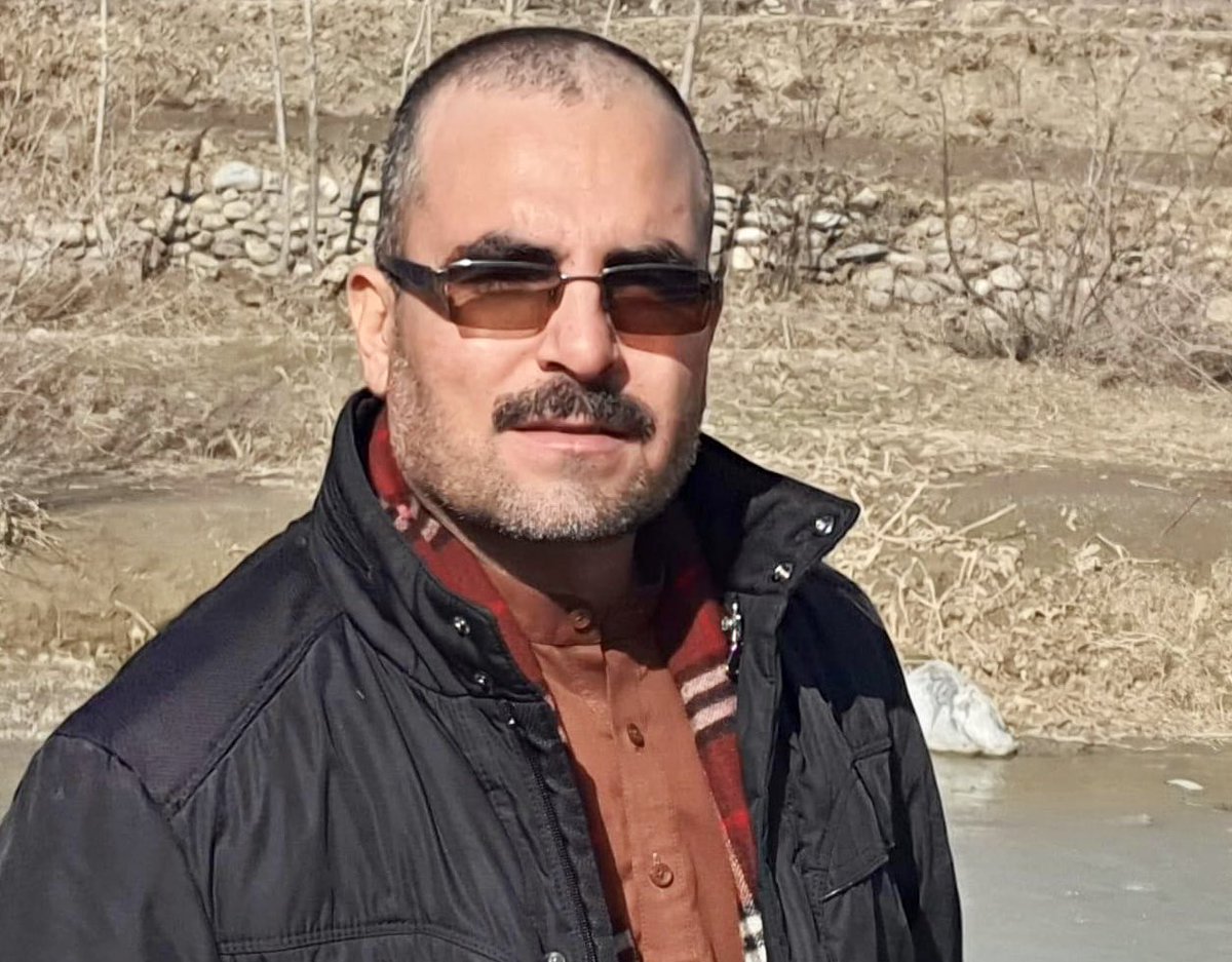 khalilparsa's tweet photo. از امارت اسلامی میخواهیم تا استاد رسول پارسی (عبدی) را آزاد کنند!
وی یک عالم دین و فعال مدنی است که همواره برای روشنگری جامعه تلاش نموده است.
او را آزاد کنید…
#رسول_پارسی
#Rasoul_Parsi 
#freerasoulparsi https://t.co/Nimtack5Ih