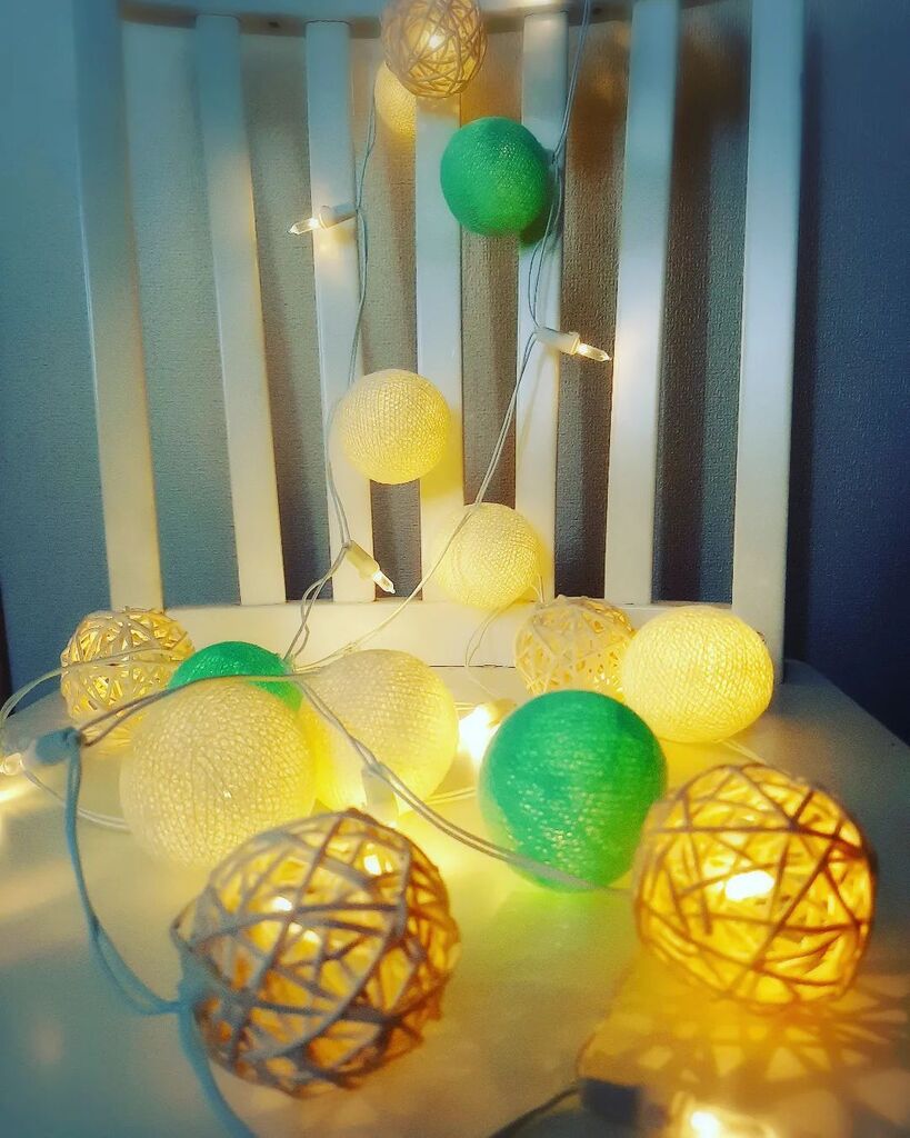 ⁡
役割を終えた娘の学習机の椅子。⁡
⁡どこに置いても、可愛い灯りです。⁡
⁡( ͜♡ ･ω･) ͜♡( ͜○ ･ω･) ͜○ ⁡
⁡ #コットンボールライト  #子供部屋  #インテリア雑貨  #女の子部屋  #ティファニーカラー  #ハンドメイド  #ハンドメイド雑貨  #ハンドメイド好きさんと繋がりたい