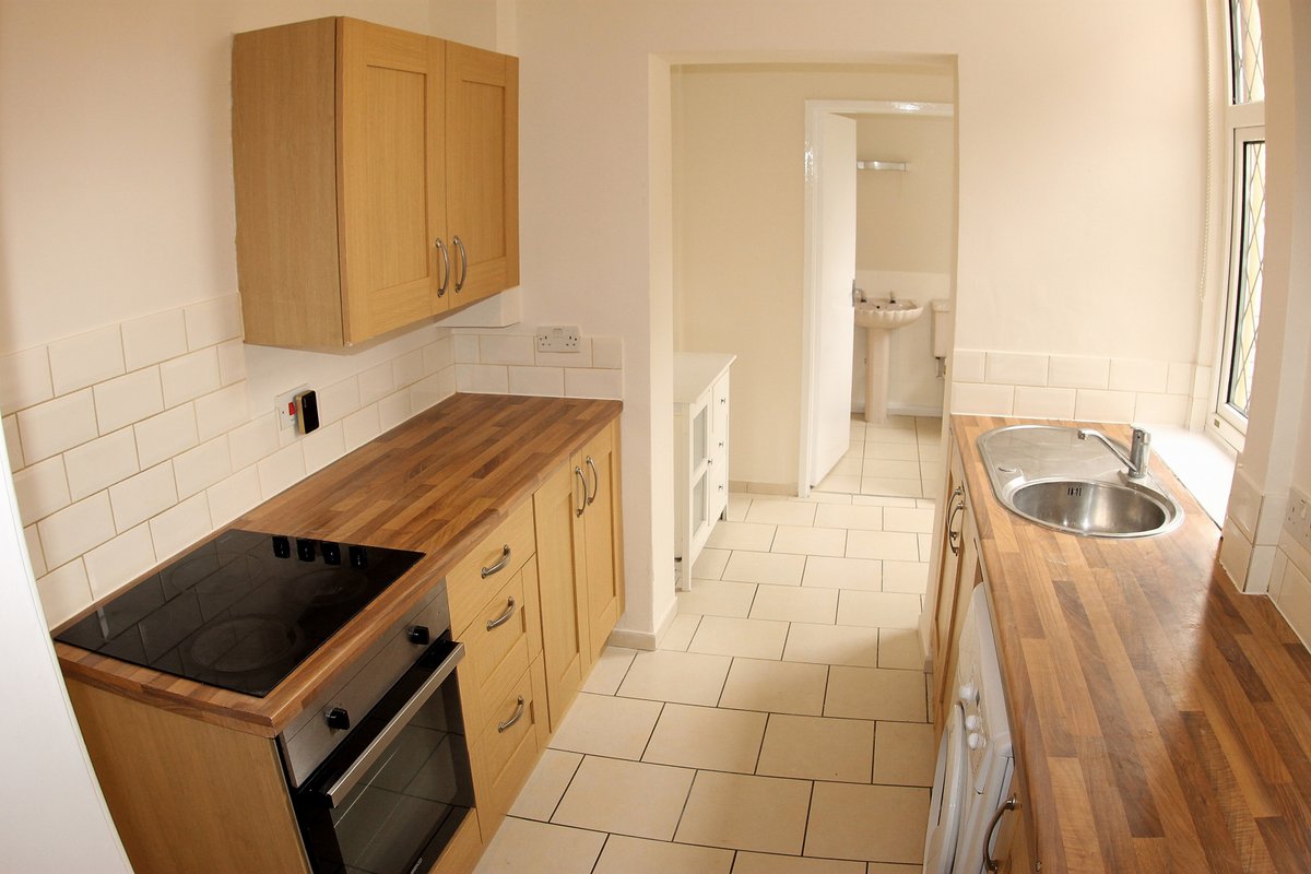 BowyerEstates's tweet photo. 3 Bed Terraced, 1; £750 PCM, Castle, Northwich, CW8 1BY, contact 0160676044 for info. https://t.co/yK16ZMZ4Sb