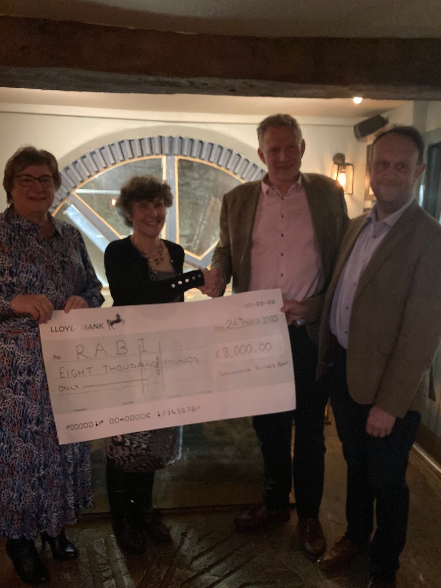 RABISCentral's tweet photo. A massive thank you goes to the Warwickshire Farmers Ball committee for handing over a cheque for £8,000 to Warwickshire RABI committee members Sharon and Helen. 👏🏼👏🏼👏🏼
Thank you for your continued support, that will make such a difference to farming people in need. 
#RABIcharity https://t.co/FiBMTAR0LE