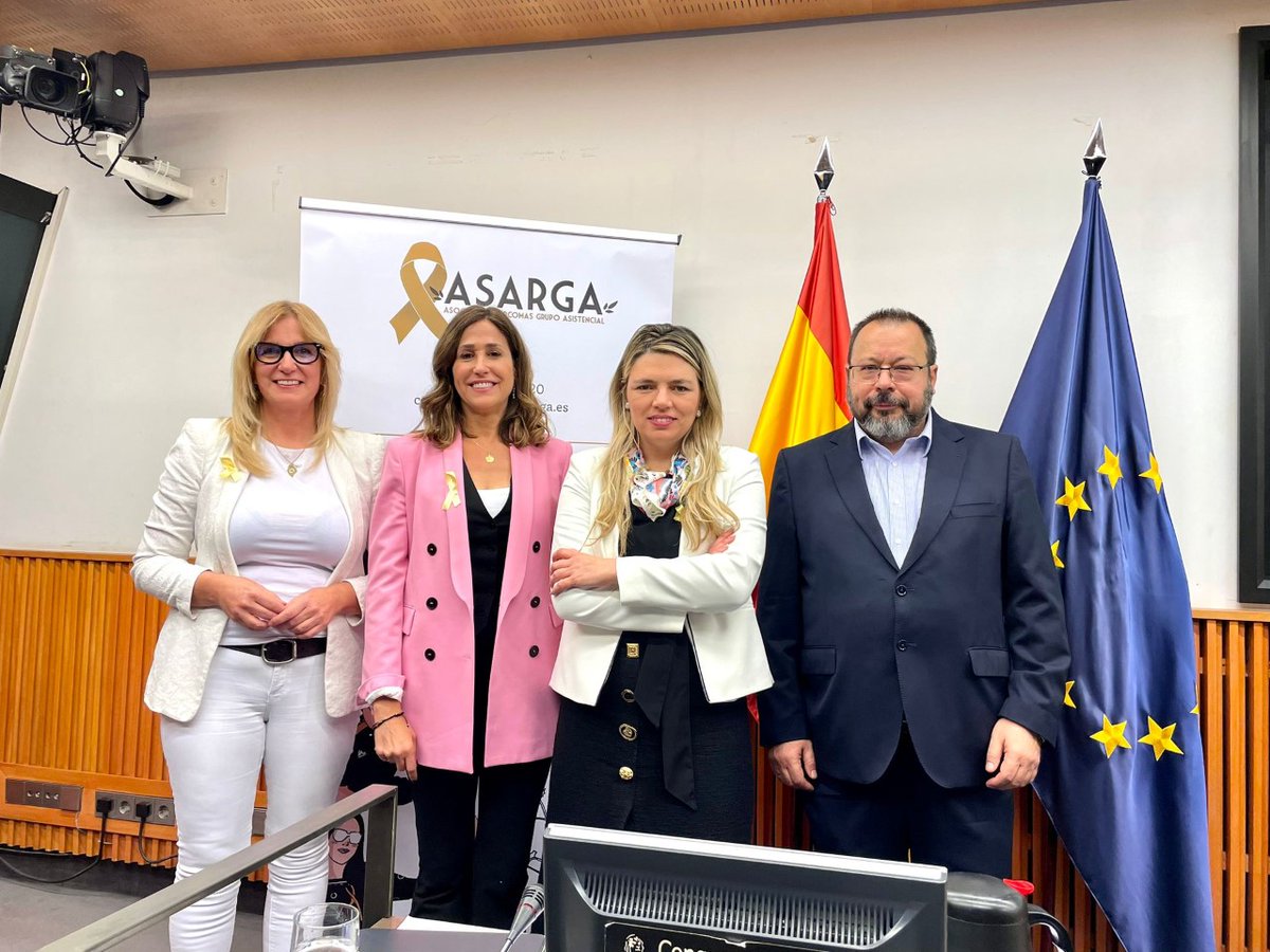 asargasarcoma's tweet photo. 💪🏻Hemos organizado el círculo de #debates “Dificultades asistenciales de los pacientes con #sarcoma” en el @Congreso_Es  , siendo la primera vez que la cámara baja acoge un #evento sobre esta enfermedad. https://t.co/3Z12f9ExOE