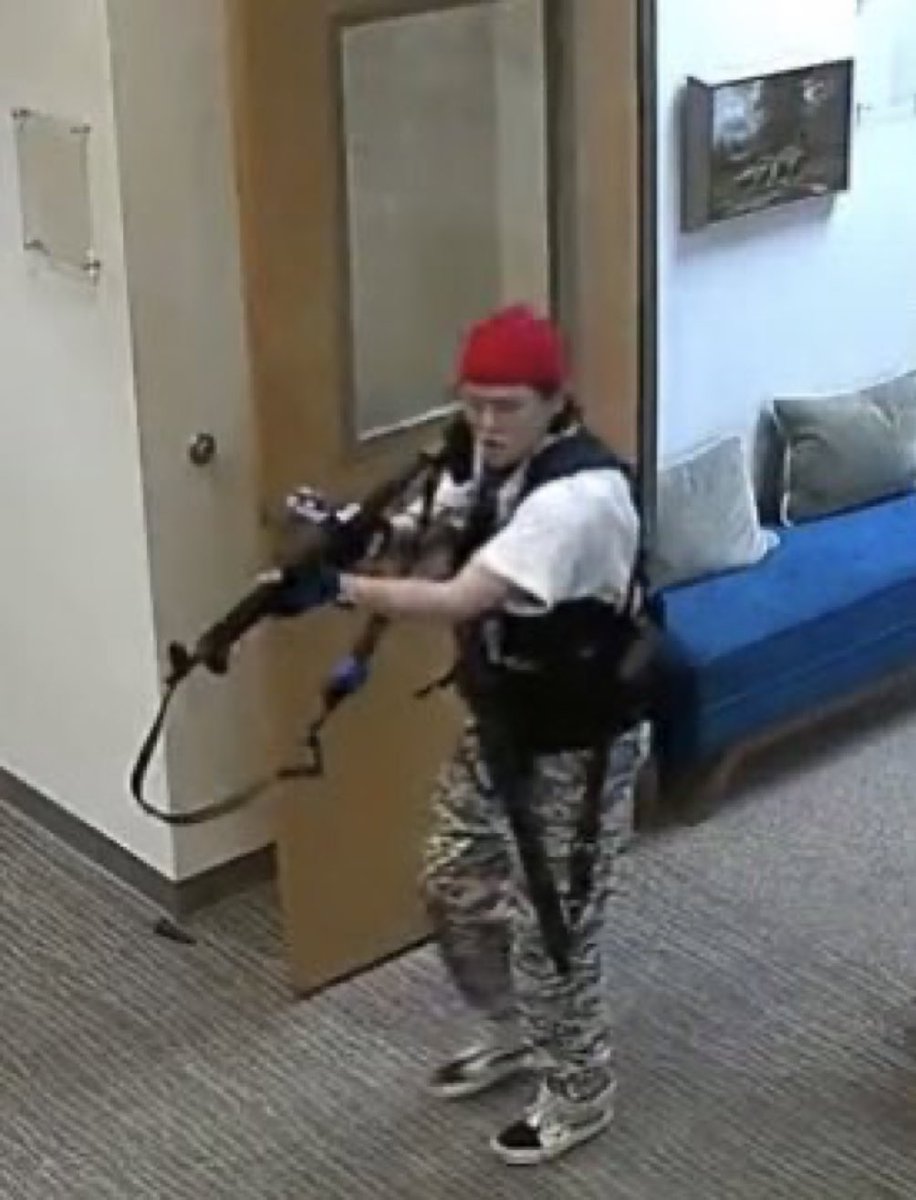 Esta es la cara del terrorismo del lobby LGBTIQ+, esta es la mujer “trans” que asesinó ayer a 6 personas, entre ellas 3 niños en un colegio cristiano en Nashville, Estados Unidos. Los medios de comunicación masivos lo ocultan porque va contra su narrativa progre.