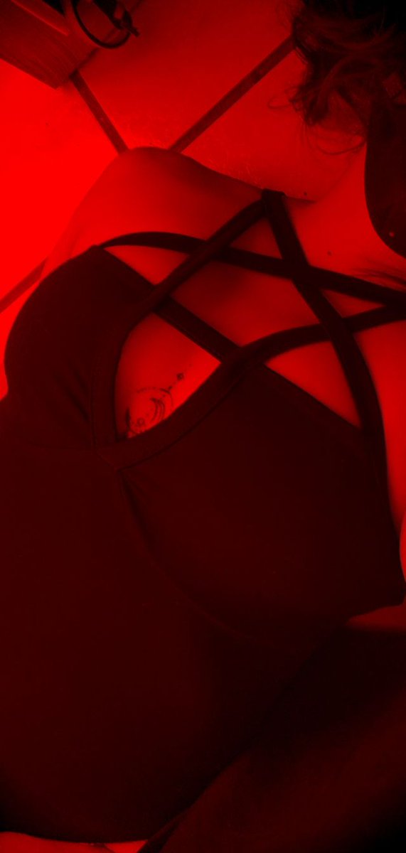 B_Butterfly15's tweet photo. Lift up the receiver, I'll make you a believer...🦋

https://t.co/gSfAS9fD07 https://t.co/sGAkZupmUL