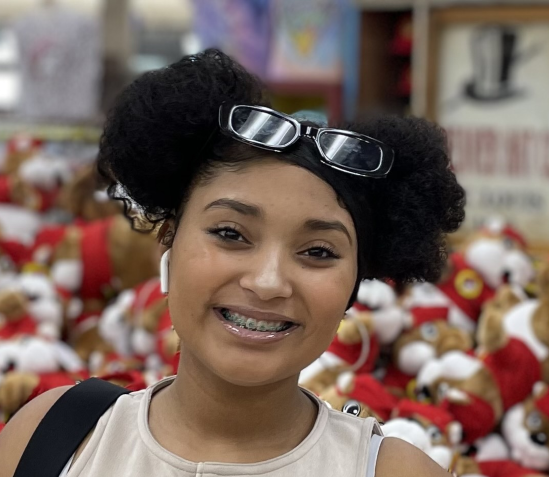 BaltCoPolice's tweet image. #CriticalMissing: 14-year-old, Mia Elizabeth South (5'6", 140 lbs.). Last seen 5:55 p.m. March 21 in the #Towson area with a long black ponytail, wearing a black shirt, blue jacket, black pants and black boots. Anyone with info, please call 911 or 410-307-2020. #HelpLocate