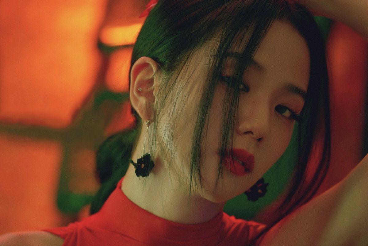 ♡— العد التنازلي🌹

3 أيام تفصلنا عن ترسيم جيسو المُنتظر كفنانة مُنفردة❤️
FLOWER BY JISOO
 #MEin3Days