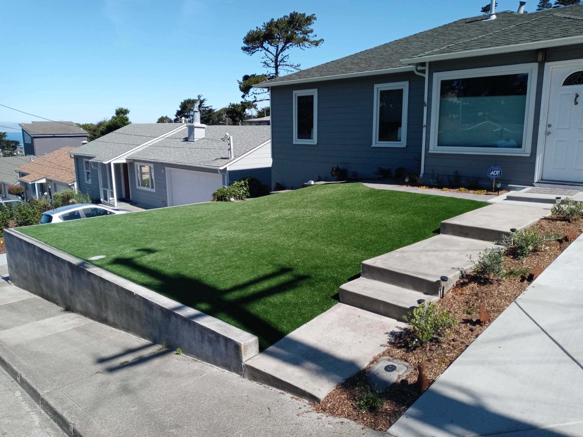 Aesthetically pleasing, durable and low maintenance, artificial grass is an excellent choice for the home or garden. newjerseyartificialgrasspros.com/residential-ar…