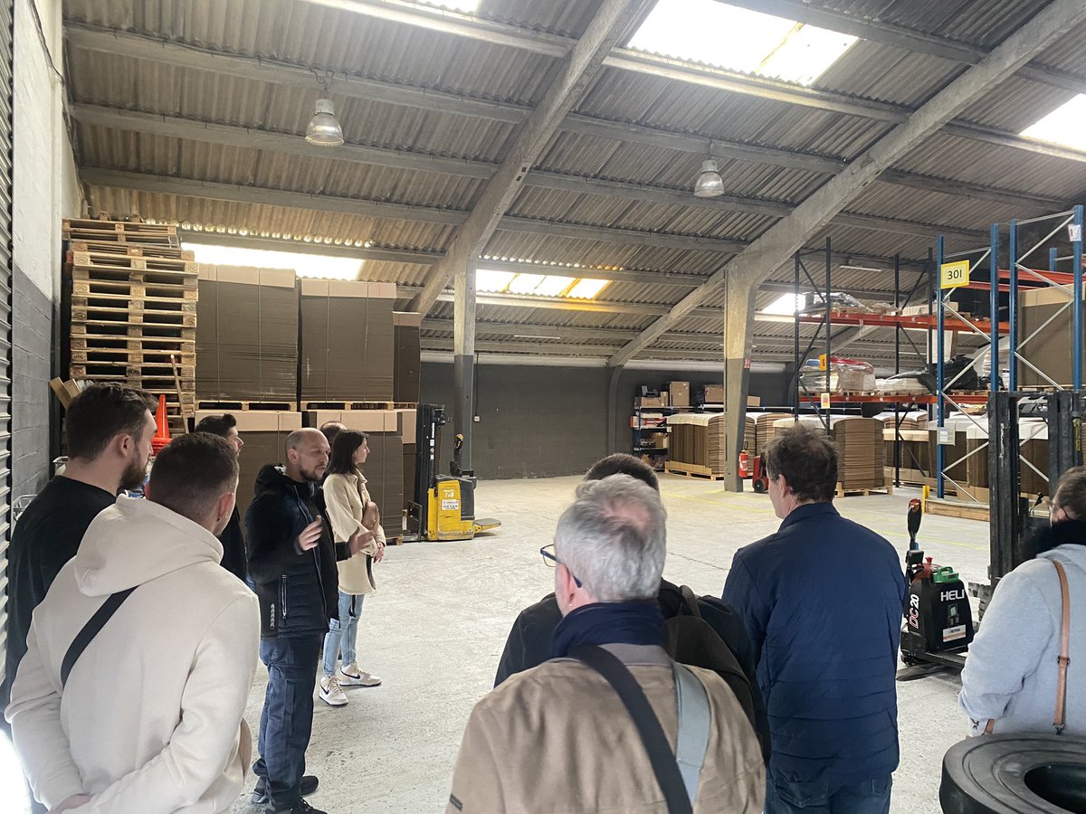 📣Visite de DI-TRANS 🚛 #Seclin ce jour.
Objectifs:
Découverte métier/secteur 🧐
Recherche d’emploi ✅
Souhait de formation 👨‍🏫
Visite des locaux, découverte des outils de travail et témoignages d’employés. 
😃 Satisfaction des demandeurs et de l’employeur sur ce format #polemploi