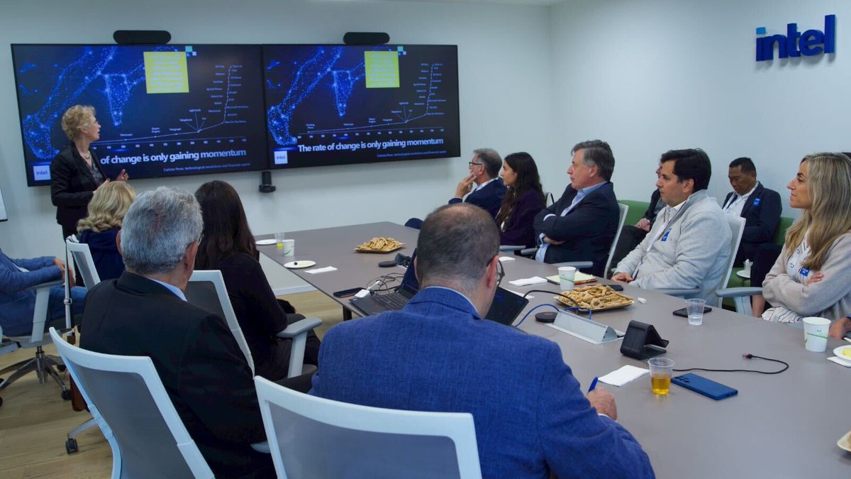 🚀 En el marco de la misión #experienciaisrael, nuestra CPO asistió a charlas con expertos del ecosistema tecnológico Israelí. También realizó visitas a empresas referentes en innovación. 
¡Fue una gran oportunidad para seguir creciendo! 🌱