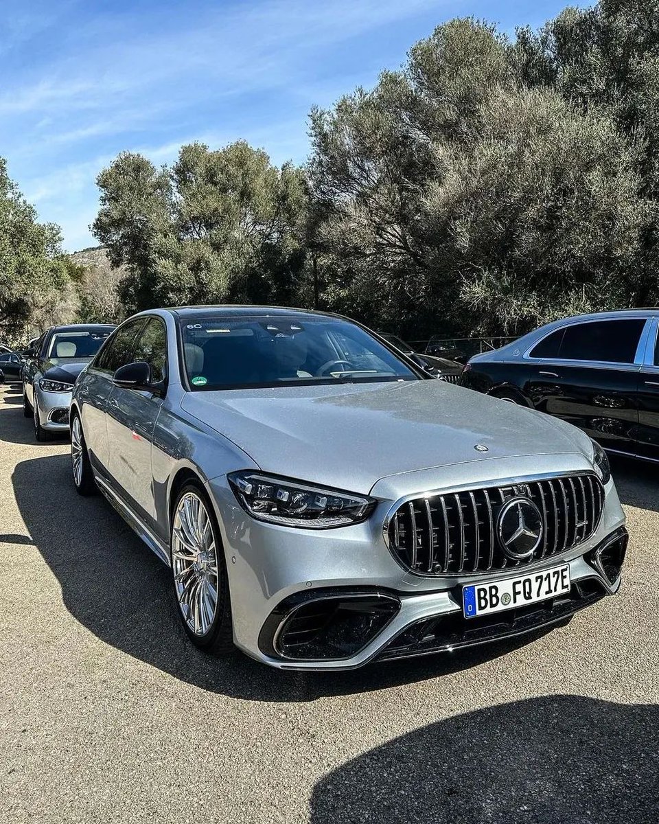LuxuryMercedes's tweet photo. Mercedes Benz-Sclass 
W223
S500
2021 
$TBA*MSRP
Engine 
3.0L ln-line6 
Horspower
429
Torque 
384 ib-ft
#drivinghero #carlifestyle #car #cars #supercar #supercars #auto #automotive #blacklist #bike #bikes #automotive #motorsports #217mph #carinstagram #race #racing #amazing_cars https://t.co/iKZNpDXJvd