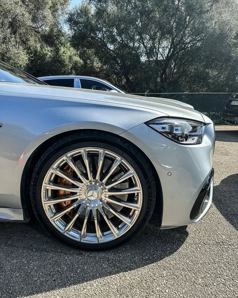 LuxuryMercedes's tweet photo. Mercedes Benz-Sclass 
W223
S500
2021 
$TBA*MSRP
Engine 
3.0L ln-line6 
Horspower
429
Torque 
384 ib-ft
#drivinghero #carlifestyle #car #cars #supercar #supercars #auto #automotive #blacklist #bike #bikes #automotive #motorsports #217mph #carinstagram #race #racing #amazing_cars https://t.co/iKZNpDXJvd
