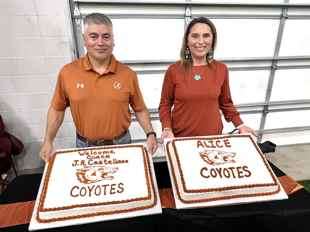 Coyote Country welcomed <a href="/joe_richard10/">Coach Castellano</a> at community Meet and Greet in the Multipurpose Indoor Facility Monday! <a href="/CallerSports/">Caller Sports</a> <a href="/ChrisThomasson7/">Chris Thomasson - KIII Sports</a> <a href="/KRIS6sports/">KRIS 6 Sports</a> <a href="/AliceAthletics1/">@AliceAthletics</a> <a href="/AliceHS_Coyotes/">Alice High School</a> <a href="/AliceISD/">Alice ISD</a> <a href="/EchoNewsJournal/">Alice Echo-News</a>