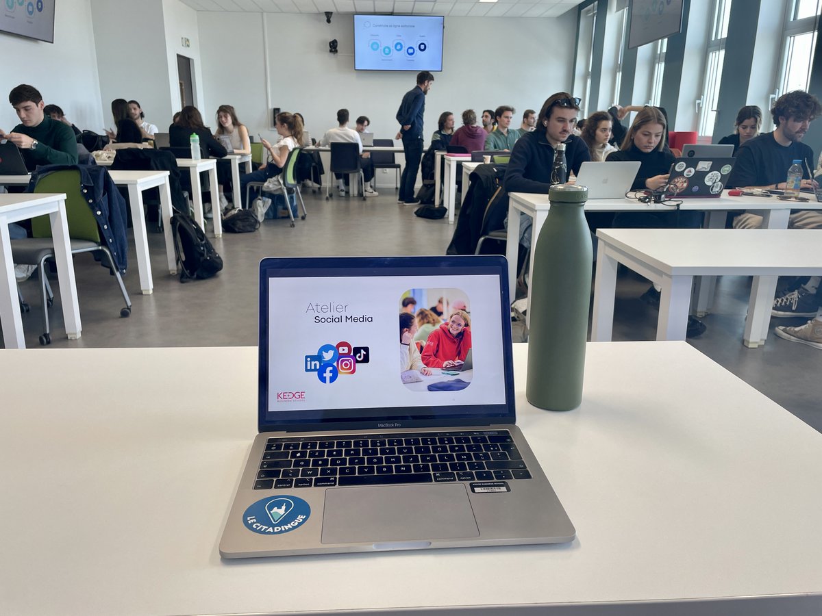 C'est donc ça, être de l'autre côté ? 👩🏻‍🏫
Aujourd'hui j'ai co-animé un #atelier avec <a href="/stpaquelet/">Stéphane Paquelet</a> sur les réseaux sociaux, à destination de nos chers étudiants de <a href="/KedgeBS/">KEDGE Business School</a>.

🇺🇸 Historique
📊Tendances
✅ Bonnes pratiques
🧠 Stratégie
💻 Cas pratique

Hope they enjoyed it!