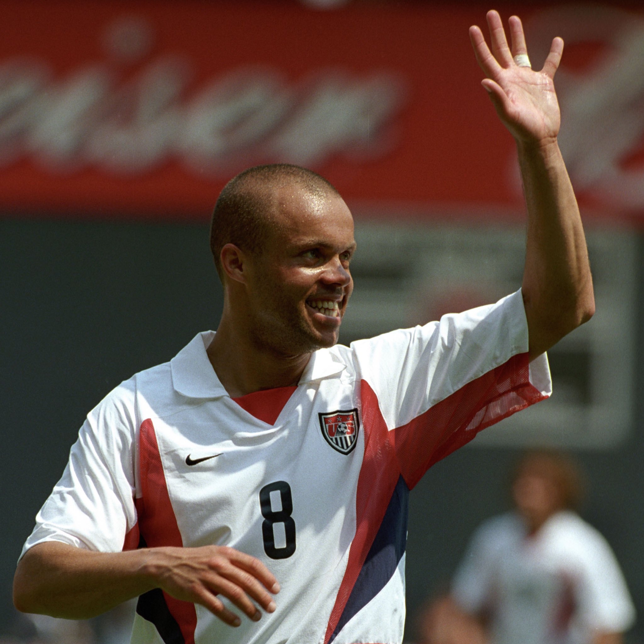 Happy birthday to legend Earnie Stewart 