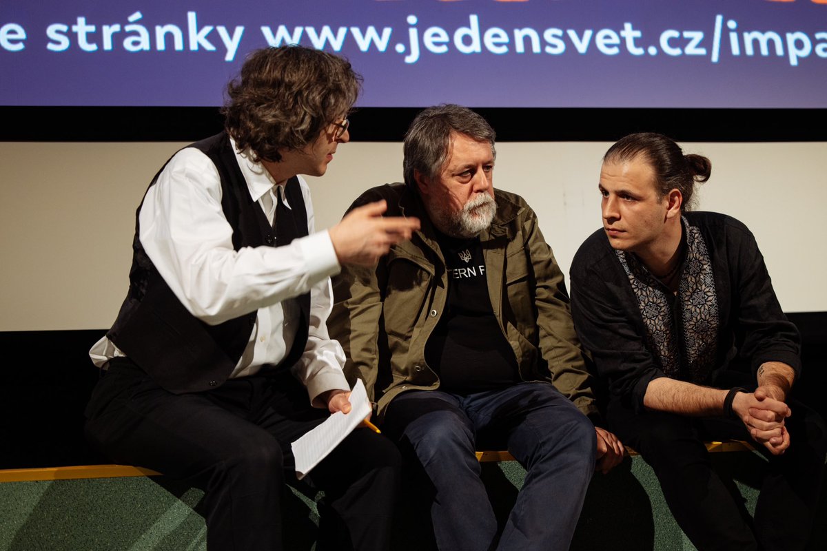 HYPERMARKET FILM (@hypermarketf) on Twitter photo Slavnostní premiéra filmu Východní Fronta na festivalu @jedensvet. Od 13. dubna v kinech po celé ČR.
aerofilms.cz/vychodni-front…
📸 <a href="/bibalukas/">Lukas Biba</a> Slavnostní premiéra filmu Východní Fronta na festivalu @jedensvet. Od 13. dubna v kinech po celé ČR.
aerofilms.cz/vychodni-front…
📸 <a href="/bibalukas/">Lukas Biba</a>