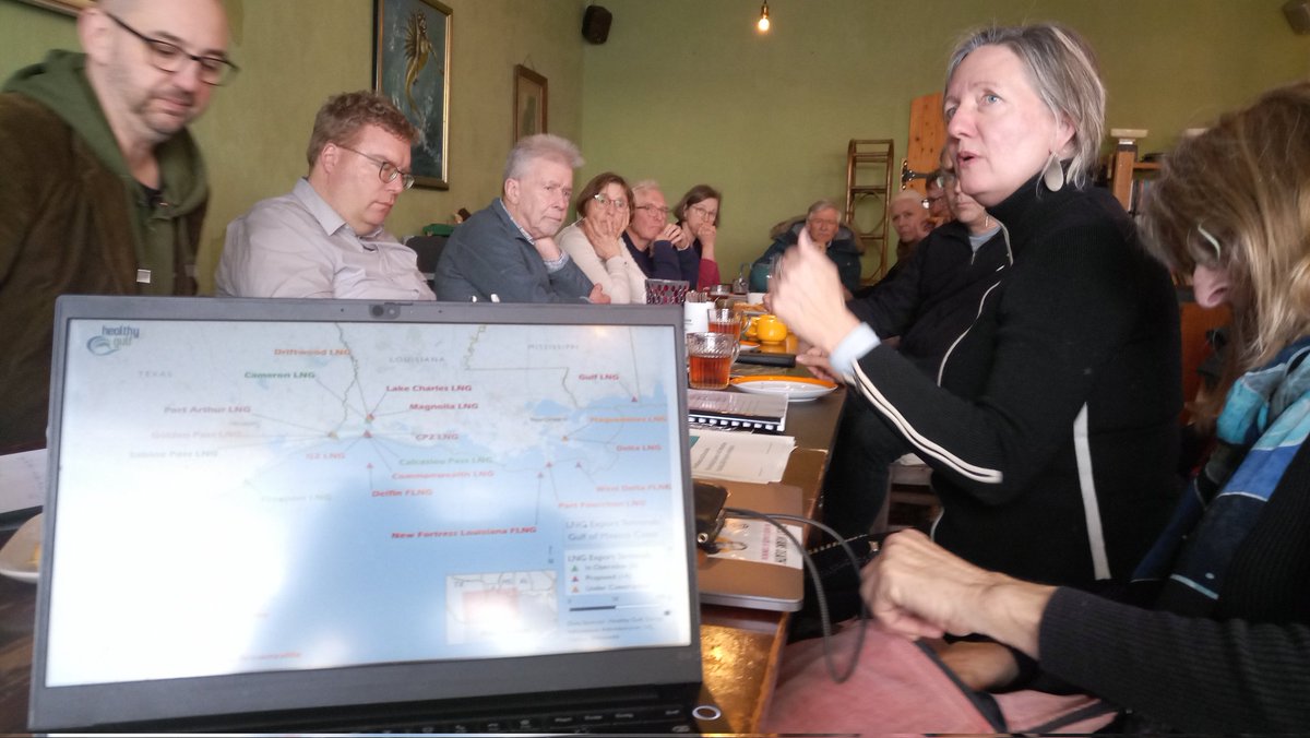 Andy Gheorghiu (@gheorghiuandy) on Twitter photo Building anti-#LNG bridges across the Atlantic. Anne Rolfes from <a href="/labucketbrigade/">Louisiana Bucket Brigade</a> talking to locals at German US-#LNG import site Wilhelmshaven about the dire impacts of the US-EU #LNG trade on the people & environment in the US. #NoLNG on both sides of the Atlantic. 1/2 Building anti-#LNG bridges across the Atlantic. Anne Rolfes from <a href="/labucketbrigade/">Louisiana Bucket Brigade</a> talking to locals at German US-#LNG import site Wilhelmshaven about the dire impacts of the US-EU #LNG trade on the people & environment in the US. #NoLNG on both sides of the Atlantic. 1/2