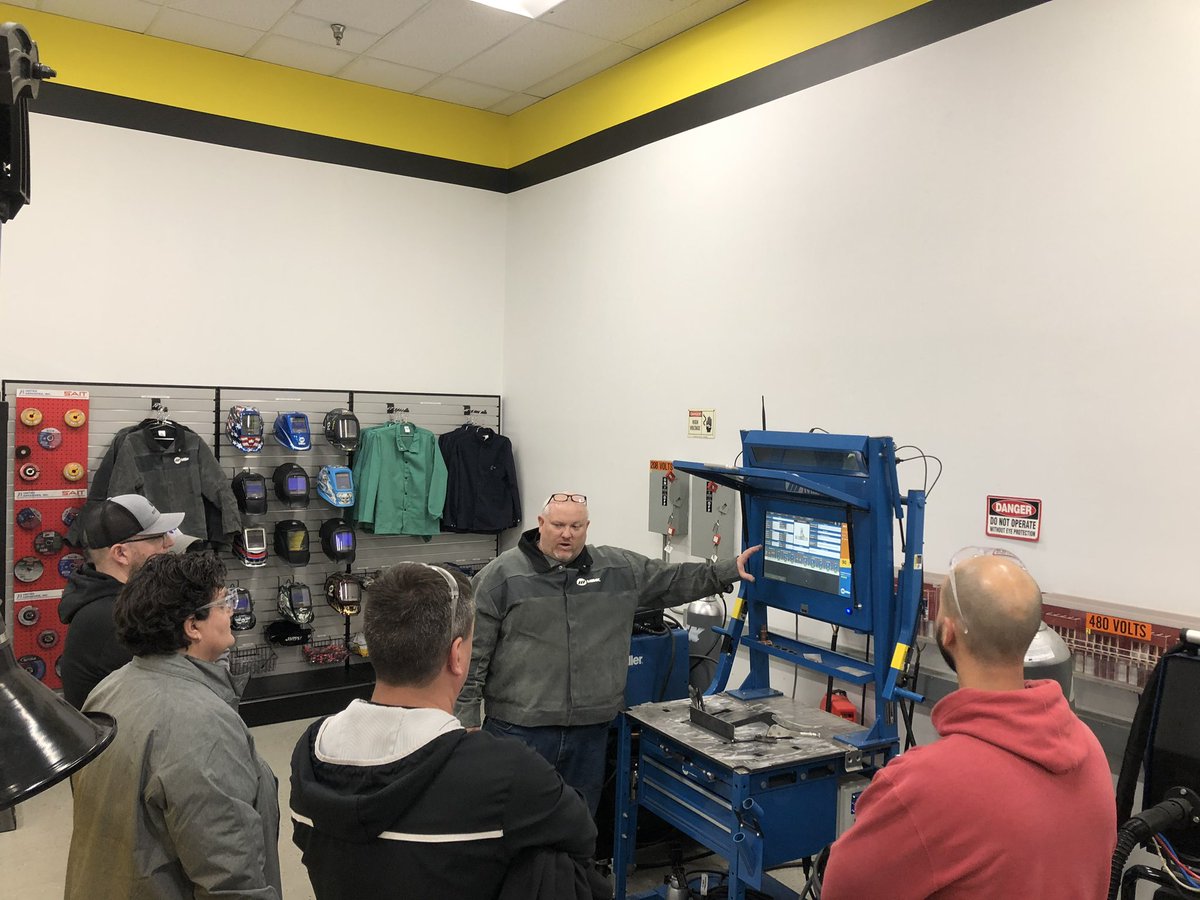 ck_supply's tweet photo. Yesterday we held a Professional Development day for 11 teachers from the Rockwood School District! https://t.co/cO3qk50yDz