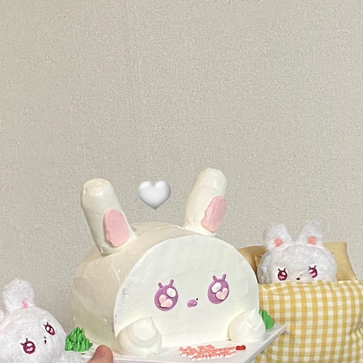 Summerbbo2's tweet photo. 🩷🐰🤍
재고판매분까지 모두 도착 완료하였습니다🩵

하나부터 열까지 친절하게 도와주신 라컴 @Light_5533 감사합니다 💝 https://t.co/MnydCQJqU7