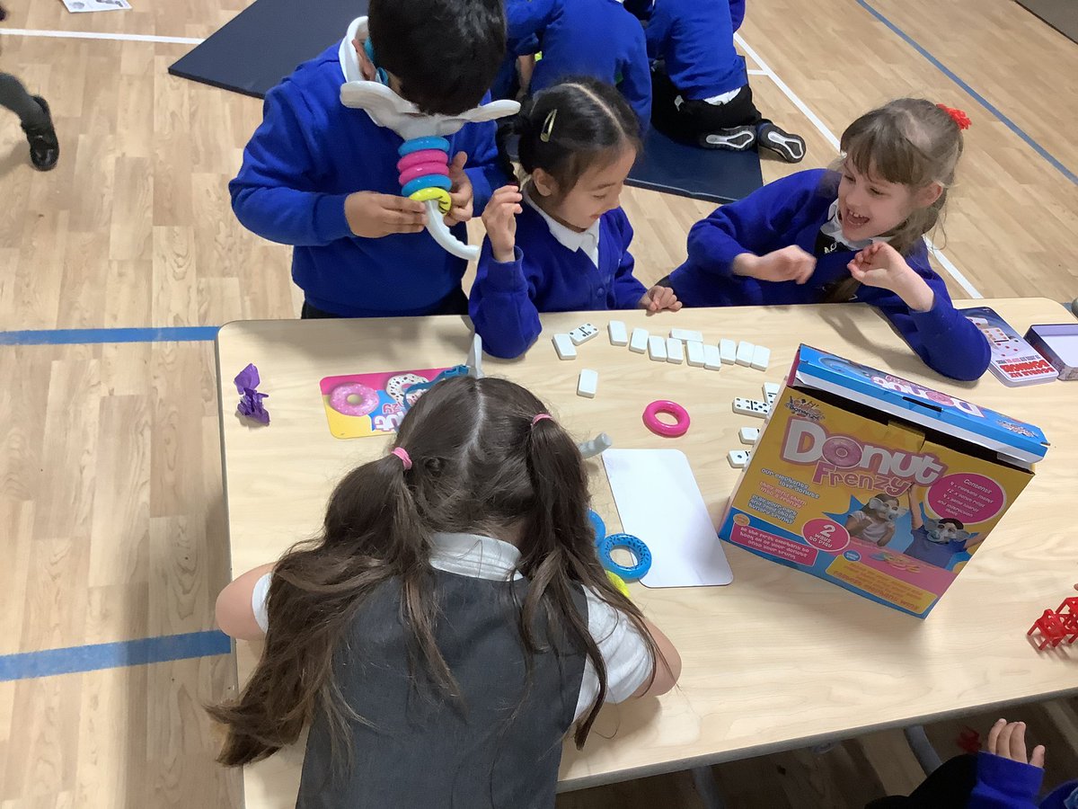 OABroadoak's tweet photo. Some fantastic pictures from our year 2, cake and chat change maker session. The children had so much for talking to different people, playing games and eating cake. #Y2 #GlobalGoals #2AD #KS1 #EYFS https://t.co/pmov1Q1m5K