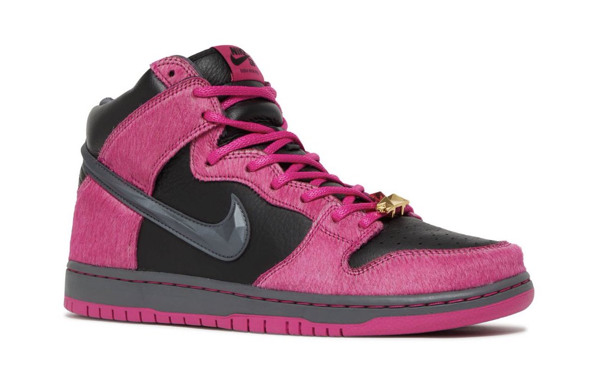 Restock Time tweet media