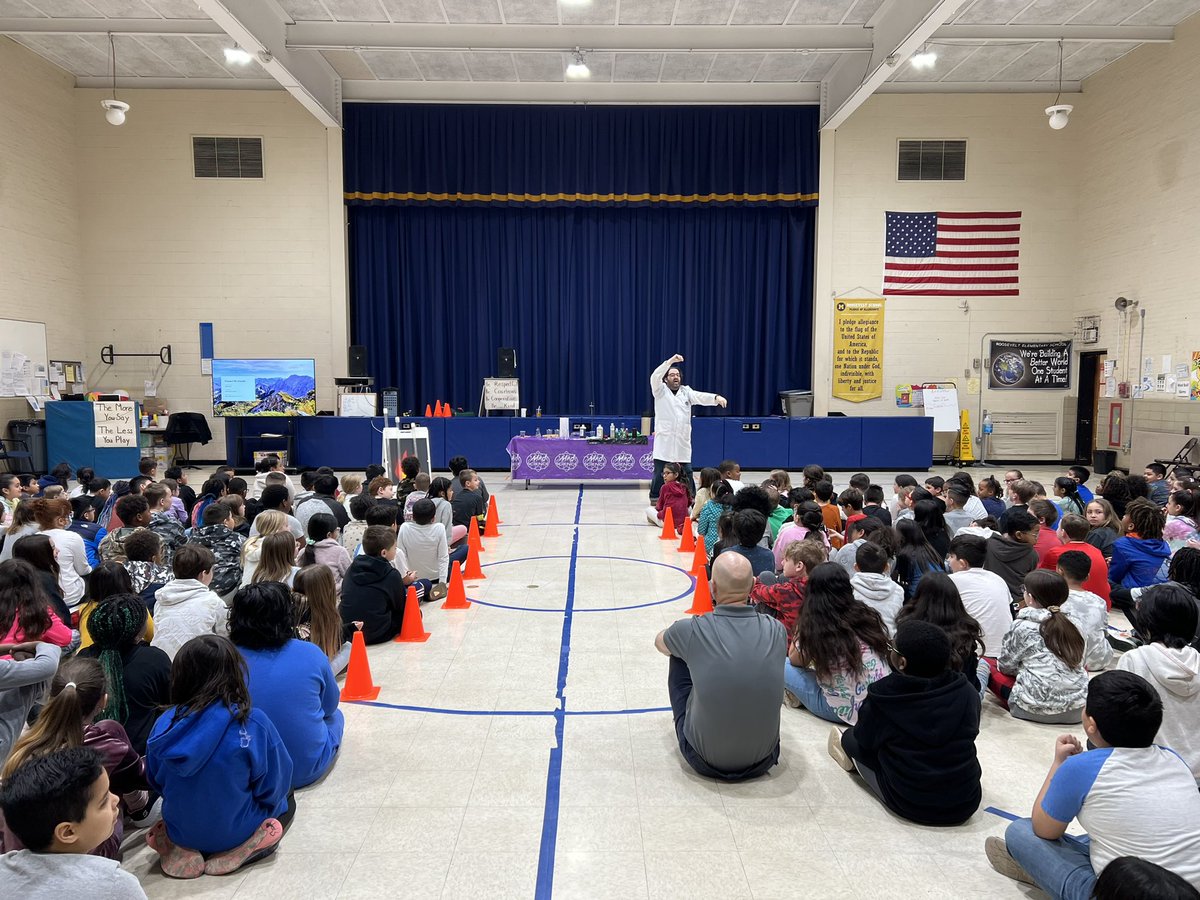 Roosevelt School Manville tweet media