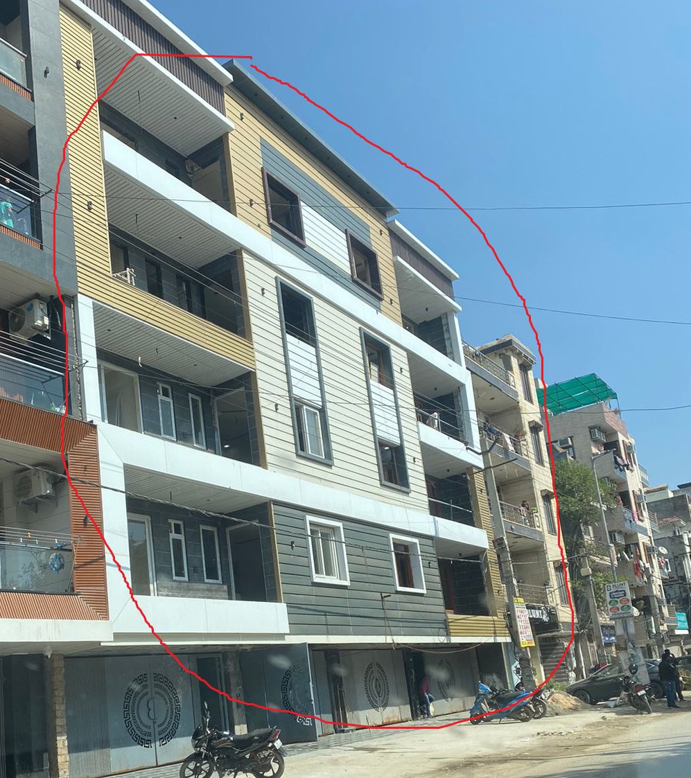 modikedeewane11's tweet photo. Unauthorised amalgamation &amp; Chacha extn. Of two 60sq mtr plot 181-182 &amp; 183-184 Pkt 12 Sec-24 Rohini. No building By-Laws plan approved by @MCD_Delhi. Boring water pump,marble waste,sever blockage producing pollution nearby. Plz take action @CPCB_OFFICIAL @LtGovDelhi @DmcNarela https://t.co/RUeYjKgzl6