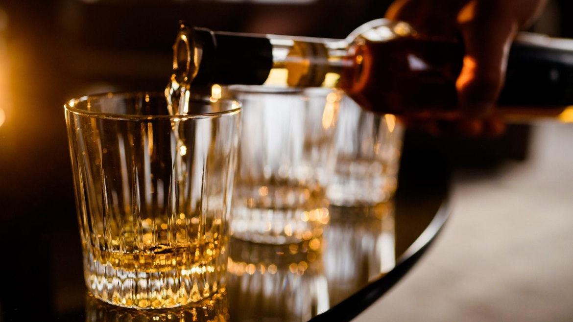 FoodEng's tweet image. Greener #Distilleries: #Designing, #Procuring and #Building for an Eco-Friendly Future With #ESG ♻🤝🏼🏛 Initiatives

Follow the link for the full article by Alan Dowling, Linesight (@wearelinesight).
🔗fal.cn/3wWBY

#Sustainability ♻
📷: freepic.diller / Freepik