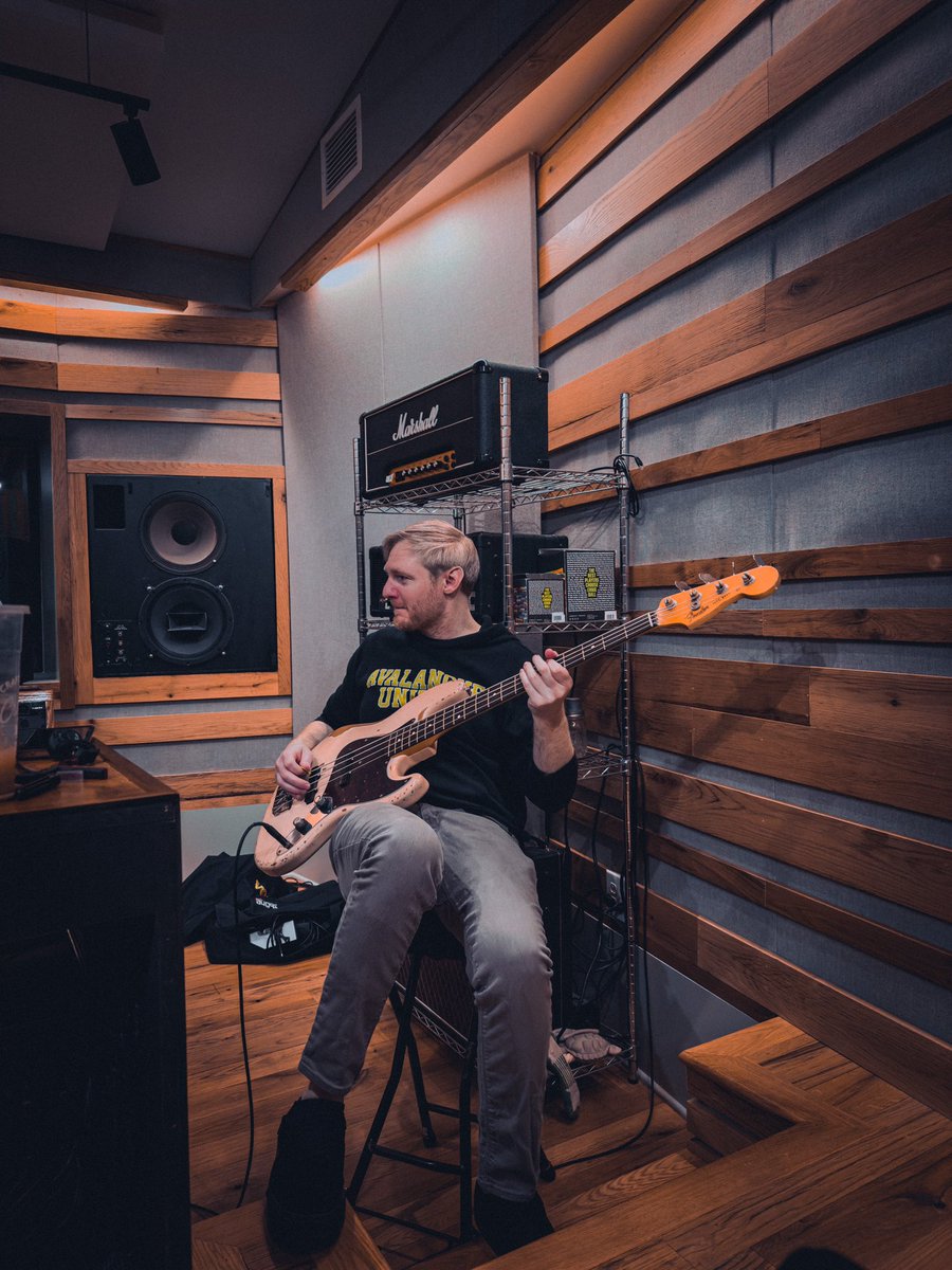 SecretCrowdsNJ's tweet photo. Finished bass yesterday. ✅Onward to guitars! https://t.co/c67C9U5UJ1