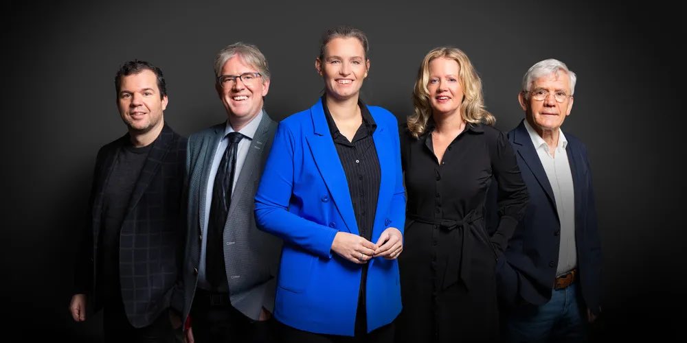 Onze collega Jeannette Harder is onlangs beëdigd tot toegevoegd notaris in Meppel. Een eervolle stap in haar loopbaan binnen het notariaat! 
Wil je weten wat haar werk inhoudt? Ga dan naar: hetnotarieel.nl/gefeliciteerd-…