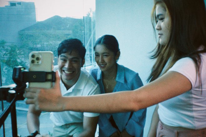 ptrshrgdn's tweet photo. minsan taga-pindot ng tiktok, madalas accomplice. lelz 😂 

what if ifollow nyo naman tiktok ng @riseartistsph? 

🔗 https://t.co/rd7BscgBI2 https://t.co/QjnrpKEgjP