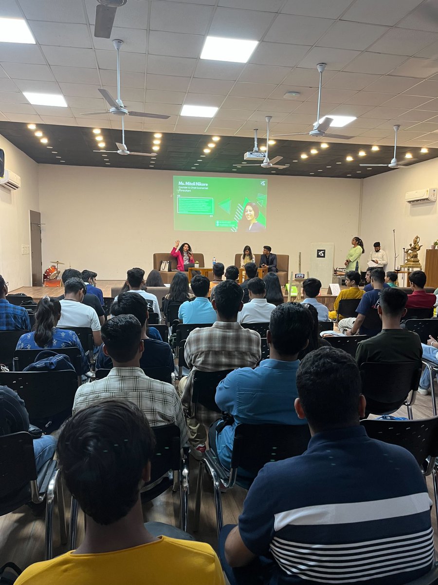 NAEconTeam's tweet photo. The Finomena event by the @ficaryabhatta , invited our founder @mitalinikore , where she shared her thoughts on the significance of Financial Wellness and its implications in the nation-building. 

#IWD2023 #internationalwomensday 
#financialwellness https://t.co/aB3TPLIShE
