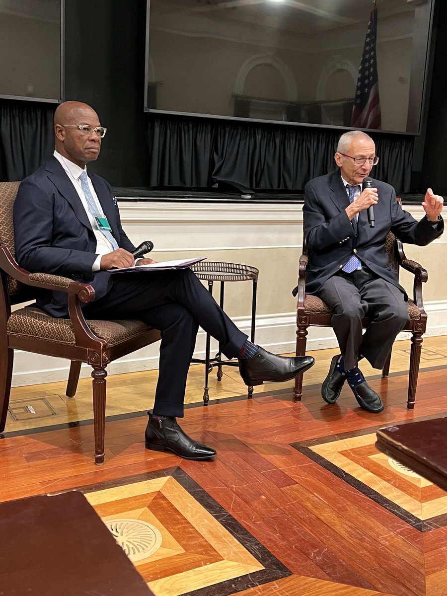 Thanks ⁦<a href="/johnpodesta/">John Podesta</a>⁩ &amp; the entire ⁦<a href="/JoeBiden/">Joe Biden</a>⁩ team for hosting ⁦⁦<a href="/leagueofcities/">National League of Cities</a>⁩ with ⁦<a href="/ceanthony50/">Clarence Anthony</a>⁩ <a href="/WhiteHouse/">The White House</a>⁩ this morning to share stories &amp; updates of America’s Cities! ⁦<a href="/IrmaDiggs/">Irma Esparza Diggs</a>⁩ ⁦<a href="/Woodards4Tacoma/">Victoria Woodards</a>⁩ ⁦<a href="/RichardsonStacy/">Stacy Richardson</a>⁩