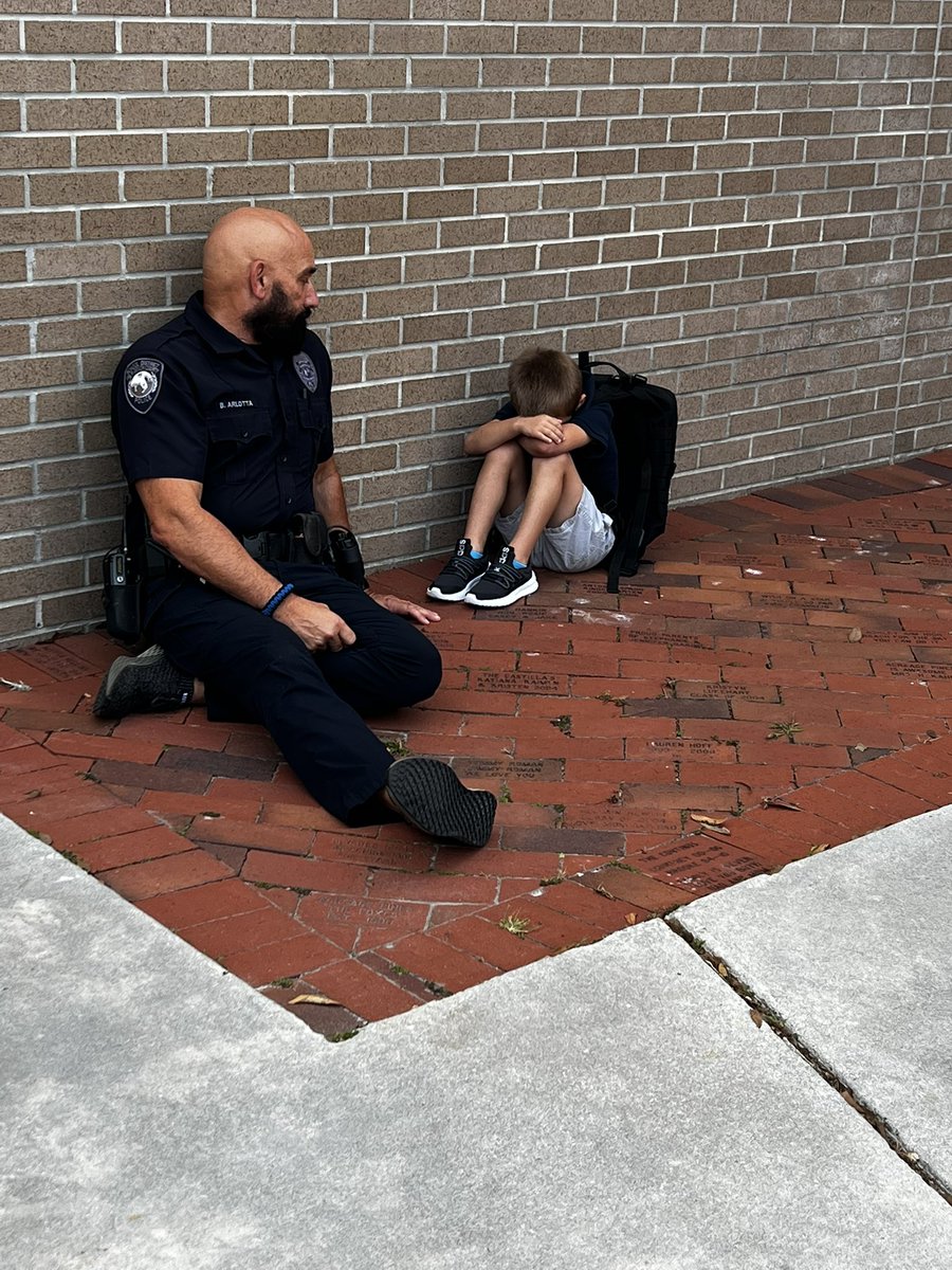 Acreage Pines (@apfoxes) on Twitter photo Sometimes we need to sit down on the job! Thank you Officer Arlotta for supporting our 🦊 <a href="/PBSchoolsPD/">Palm Beach Schools Police Department</a> Sometimes we need to sit down on the job! Thank you Officer Arlotta for supporting our 🦊 <a href="/PBSchoolsPD/">Palm Beach Schools Police Department</a>