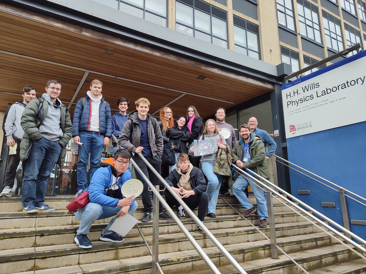 WyedeanScience's tweet photo. Thank you to the whole @BristolUniPhys team for your incredible hospitality. @WyedeanSchool have had an amazing day learning about the cutting edge particle physics taking place @BristolUni. https://t.co/7QLWy5Gwv0