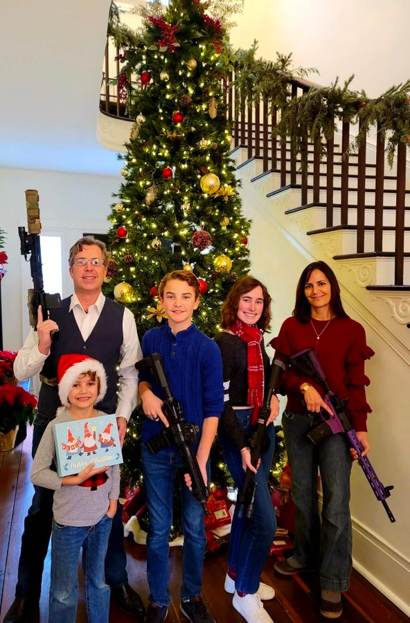 This is the Christmas photo of the GOP Congressman who represents the district of our latest mass shooting. What more is there to add? This is not normal, people.
#guncontrol #virginia #sanity #virginiapolitics