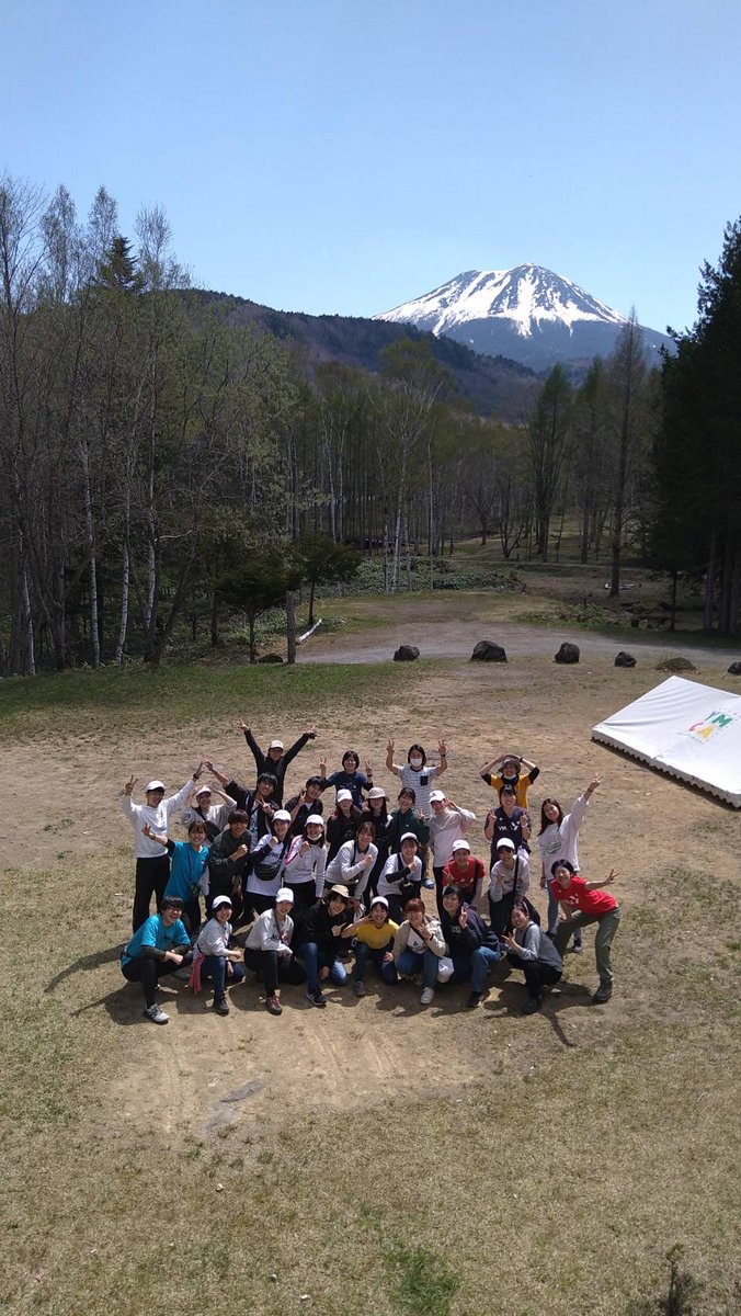 758YMCA's tweet photo. 新入生のみなさんご入学おめでとうございます🎊
名古屋YMCAでは、幼児から高校生、障がいのある子どもたちと一緒に活動をするボランティアリーダーを大募集しています🤝
野外活動、体操、サッカー、バスケ、学童保育、キャンプ、スキーなどを通して子どもたちの成長に関わる体験をしませんか？ https://t.co/9UKJFh9wYJ