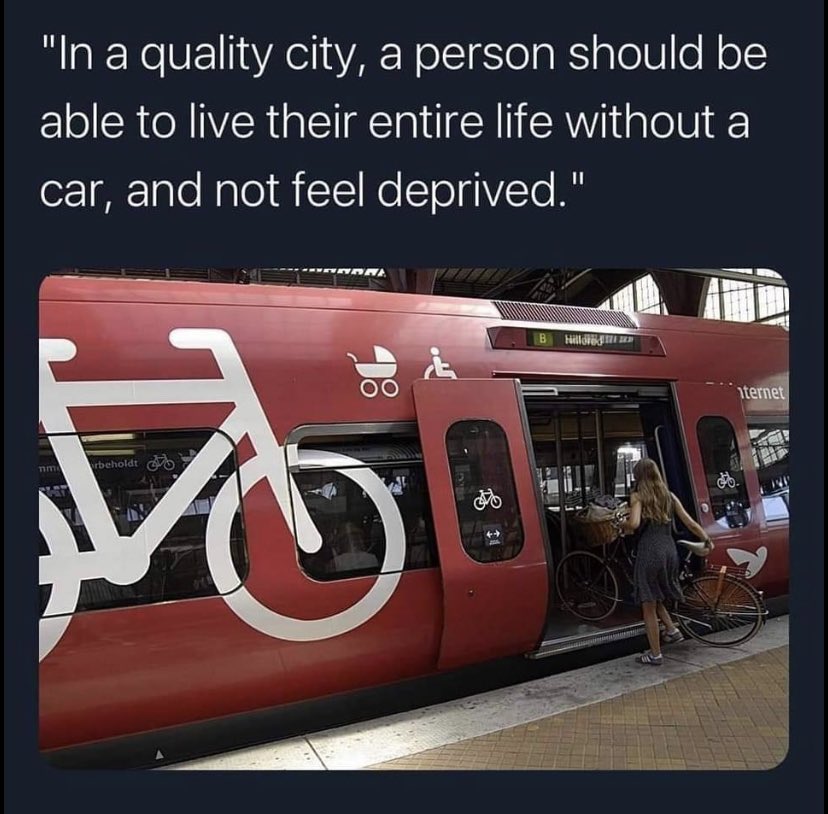 YolandaButrn2's tweet photo. Pues yo he vivido sin auto en Hermosillo todos estos años y no me siento limitada, es mas una cuestión de mentalidad, porque así que digas que chingon esta Hermosillo pos no. Eso si, tendría mejor calidad de vida y de aire si más gente se bajará del auto
#MejorEnBici #UnAutoMenos https://t.co/dPEnmcmfSH