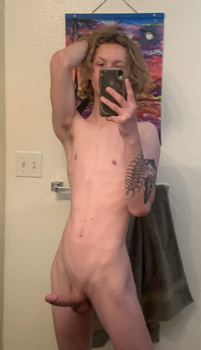 ReidRose7's tweet photo. Good Morning to all the queers and men who pretend not to be queer, we still love you #hung #morningwood #Onlyfans #OFboys #gay #bi https://t.co/FCVl59Ey5R