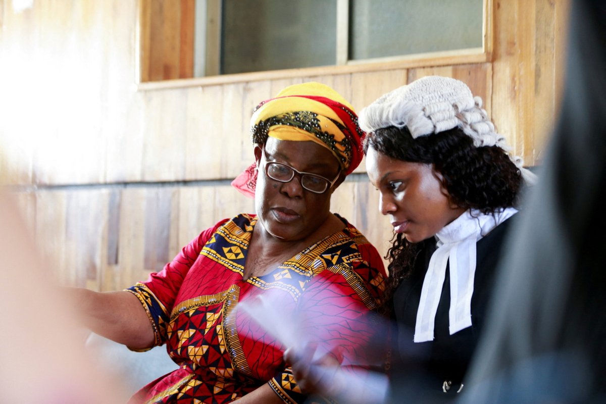 📢📢The application window for the Women Legal Fellowship Programme is still open so share this opportunity with every woman lawyer you know and encourage them to apply - cfj.org/fellowshipsapp…
#FeministOpportunity  #WomenLawyers #LawyersInAfrica