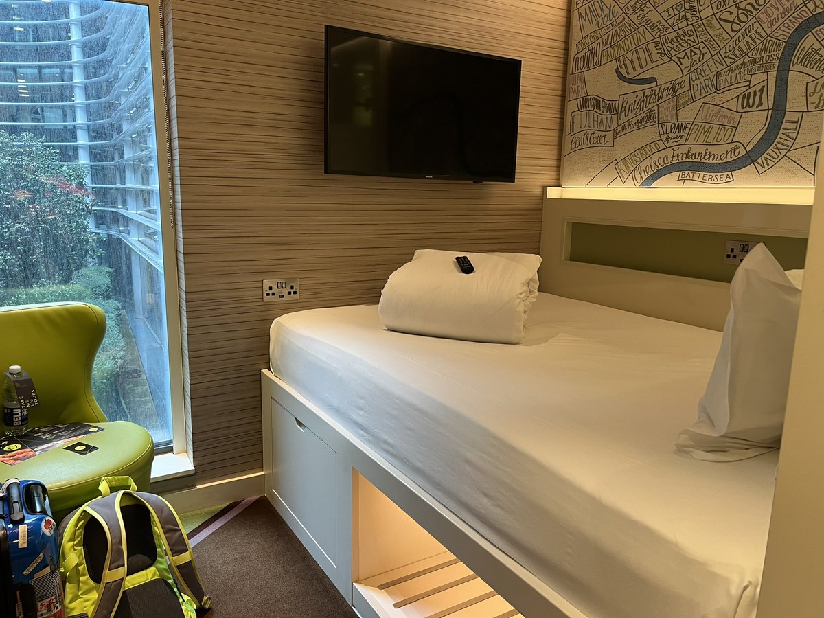 Della Hudson 🦉 tweet media