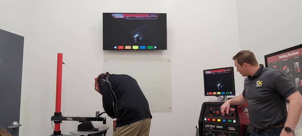RSD_Innov8Lrn's tweet photo. On March 27, 11 of our #IndustrialTechnology staff had an exciting and unforgettable experience at @CeeKaySupply! @rockwoodschools @OneRockwood #ForwardWithLearning #ForwardWithSTEM #SuccessReady https://t.co/ahwOa1fvsM
