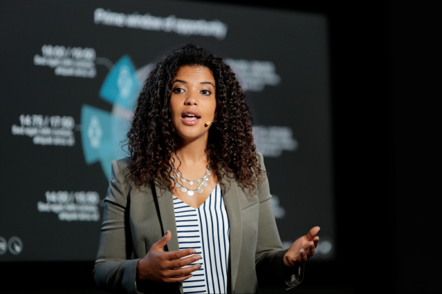 Michell49098105's tweet photo. To truly have equity and equality in the workplace, we must have a vision for female leadership. Here are 8 strategies to use as we work to empower the next generation of women leaders. https://t.co/cMAtZ9VvgI https://t.co/fLGTE9byZ4
